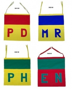 Školní kapsář s monogramem pro prvňáčky